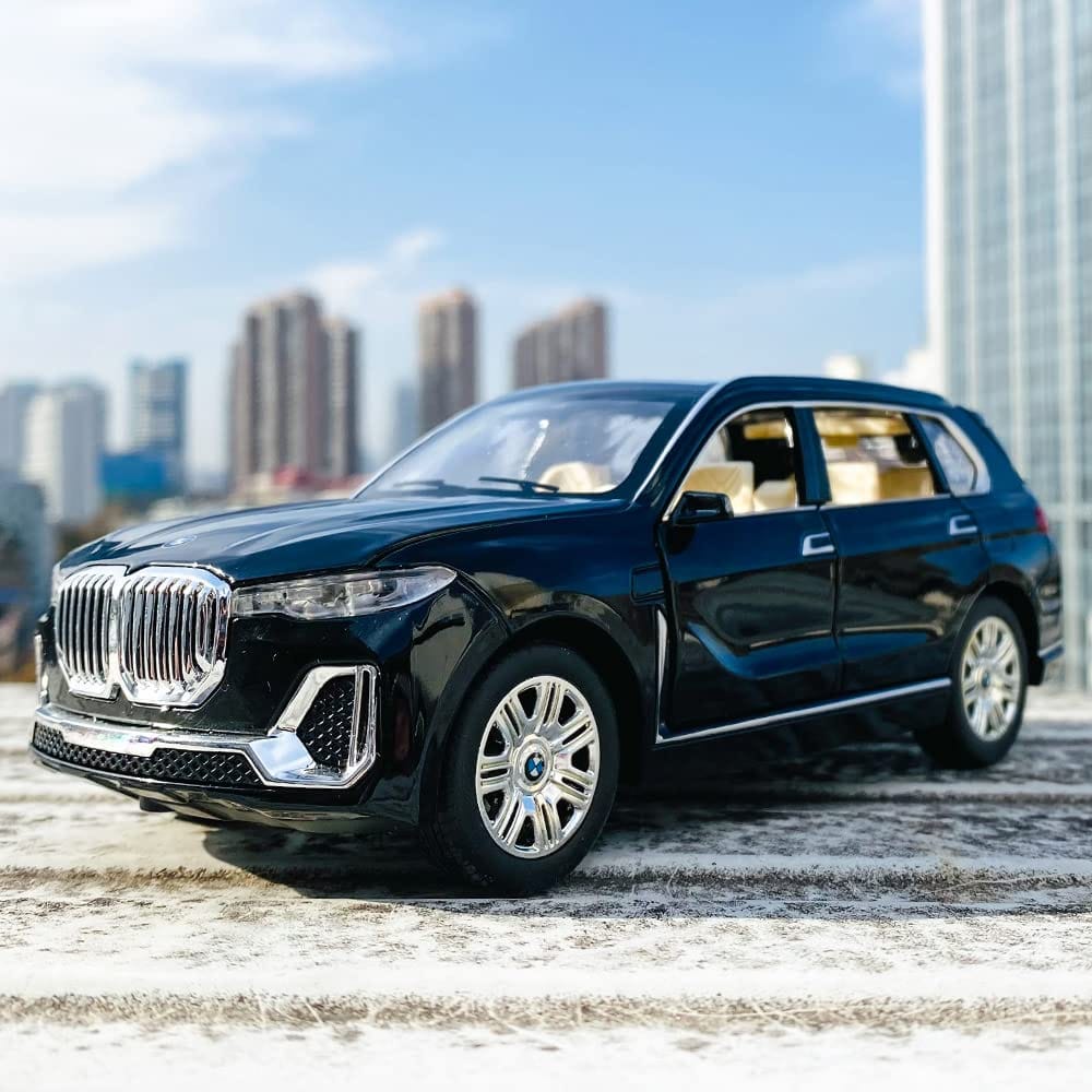 ماکت ماشین بی ام و مدل BMW X7